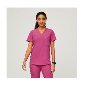 Figs Women’s Electric Orchid Catarina One Pocket Scrub Top